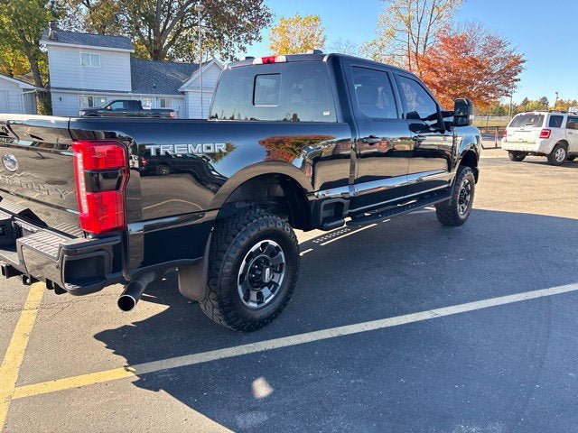 Used 2024 Ford F250 XLT w/ Tremor Off-Road Package AWD/4WD image 3
