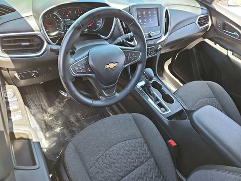 Used 2024 Chevrolet Equinox LT image 10