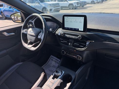 Certified 2025 Ford Escape ST-Line AWD/4WD image 23