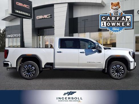 Used 2025 GMC Sierra 2500 Denali Ultimate w/ Max Trailering Package image 10