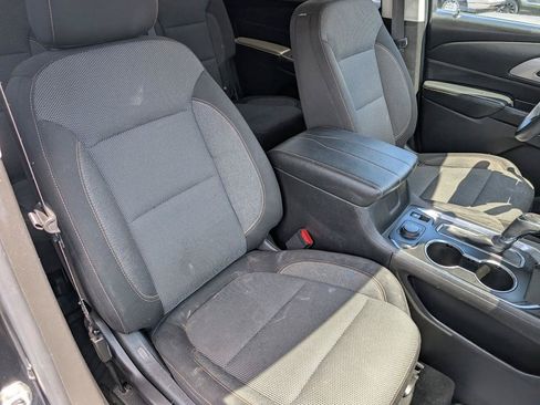 Used 2019 Chevrolet Traverse LS AWD/4WD image 21