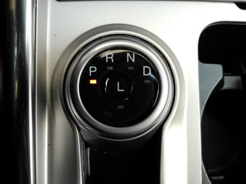 Used 2023 Ford Explorer XLT w/ Equipment Group 202A RWD image 45