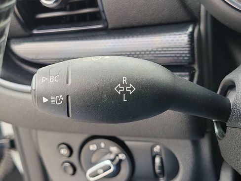 Used 2019 MINI Cooper Clubman ALL4 w/ Premium Package image 35