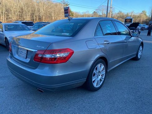Used 2013 Mercedes-Benz E 350 E 350 4MATIC Sedan 4D image 5