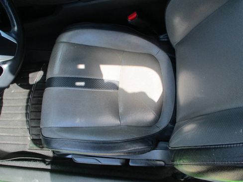 Used 2017 Honda Civic Touring image 5