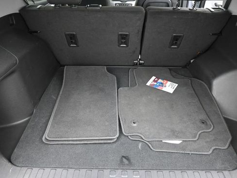 Used 2024 GMC Terrain SLE image 14