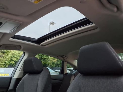 Certified 2025 Honda Accord SE image 16