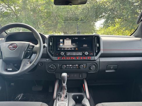 Used 2026 Nissan Frontier PRO-4X AWD/4WD image 17