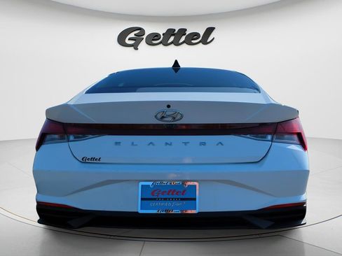 Certified 2023 Hyundai Elantra SEL FWD image 6
