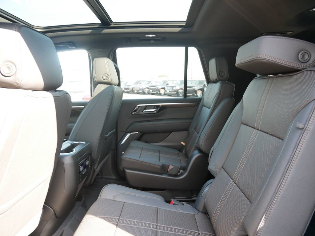 New 2026 Chevrolet Tahoe High Country AWD/4WD image 16