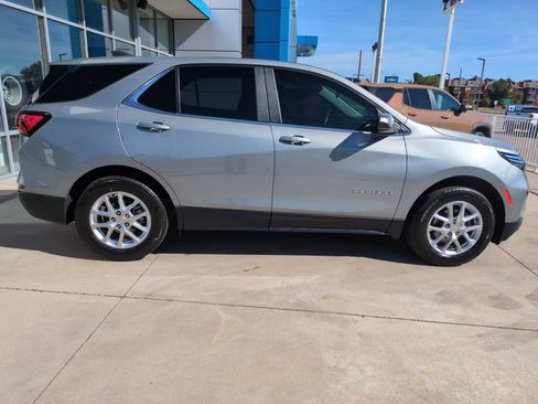 Used 2024 Chevrolet Equinox LT AWD/4WD image 6