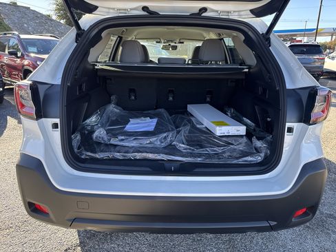 New 2025 Subaru Outback Premium image 27