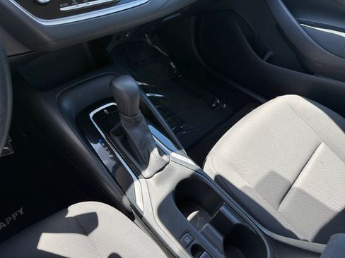 Used 2023 Toyota Corolla LE FWD image 13