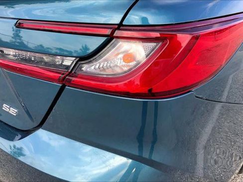 Certified 2025 Toyota Camry SE image 30