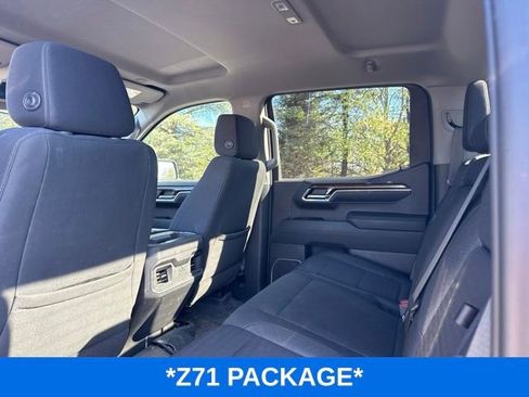 Used 2023 Chevrolet Silverado 1500 LT Trail Boss w/ Protection Package AWD/4WD image 7