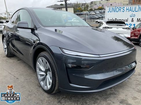 Used 2026 Tesla Model Y AWD image 75