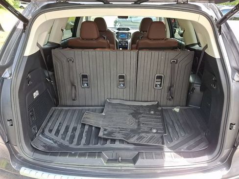 Used 2020 Subaru Ascent Touring AWD/4WD image 34
