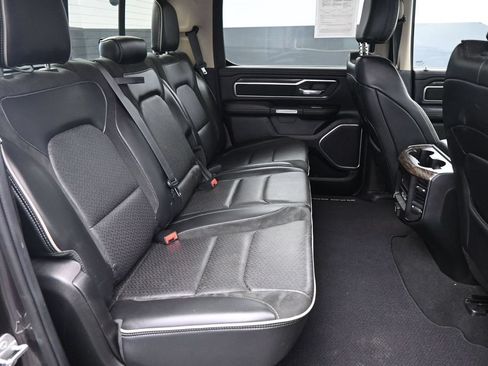 Used 2019 RAM 1500 Laramie AWD/4WD image 11
