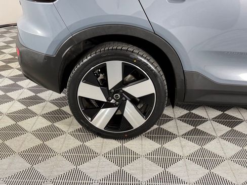Used 2023 Volvo C40 P8 Recharge Ultimate w/ Protection Package Premier image 13