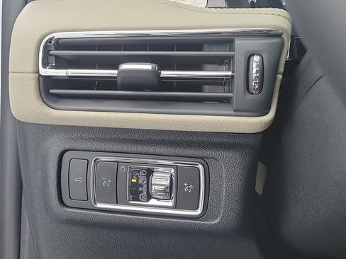 Used 2026 Lincoln Corsair Premiere FWD image 31