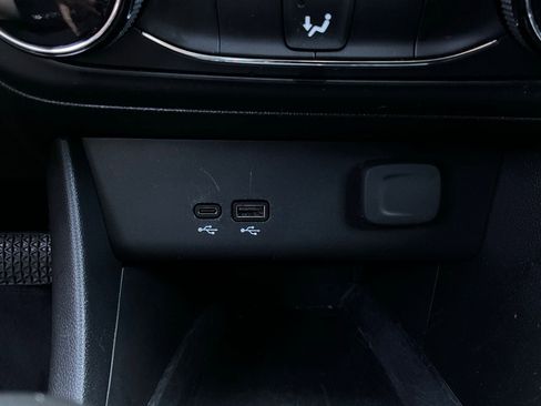 Used 2025 Buick Encore GX Preferred image 24