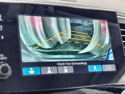 Used 2020 Honda Pilot Touring image 26