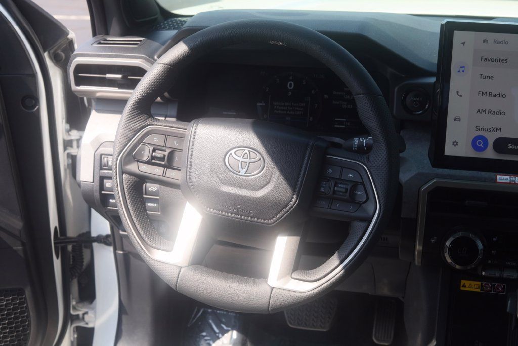 Used 2025 Toyota Tacoma 4x4 Double Cab Hybrid image 35