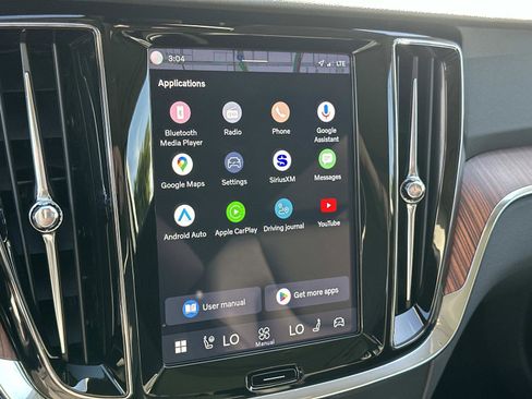 Certified 2025 Volvo V60 B5 Cross Country Plus image 11