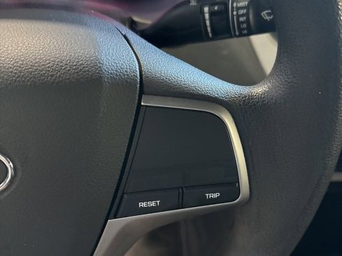 Used 2022 Hyundai Accent SE image 30