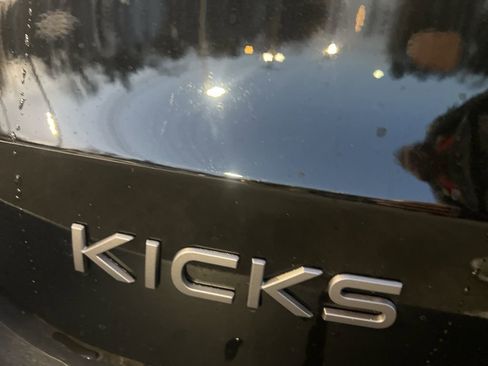 New 2026 Nissan Kicks SR w/ SR Premium Package AWD/4WD image 19