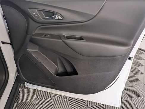 Certified 2024 Chevrolet Equinox LT FWD image 34