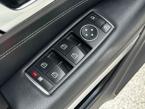 Used 2014 Mercedes-Benz E 550 Cabriolet image 17