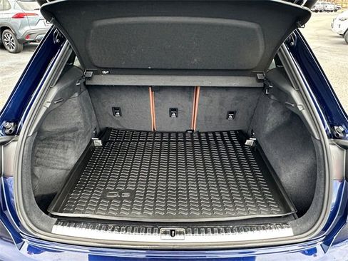 Used 2024 Audi Q3 2.0T Premium Plus image 30