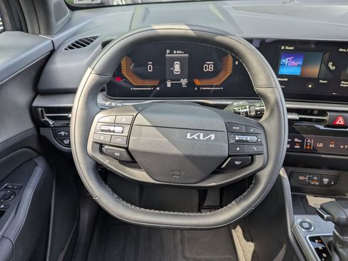 New 2026 Kia Sportage X-Line w/ X-Line Premium Package image 18