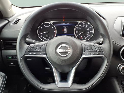 Used 2024 Nissan Sentra SV image 22