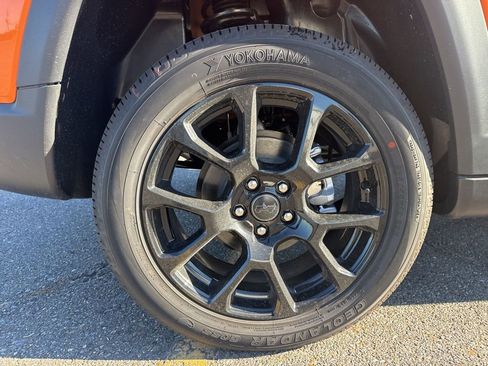 New 2026 Jeep Compass Latitude image 11