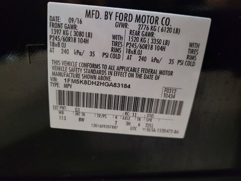 Used 2017 Ford Explorer XLT image 33