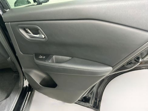 Used 2026 Nissan Rogue SV FWD image 29