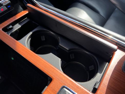 Used 2019 Lincoln Navigator L Reserve AWD/4WD image 36