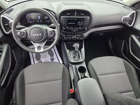 Used 2023 Kia Soul LX w/ Option Group 015 image 9