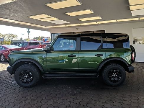 Used 2025 Ford Bronco Outer Banks image 9