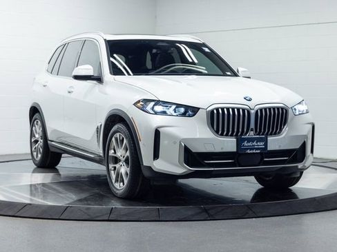 Used 2024 BMW X5 xDrive40i AWD/4WD image 4