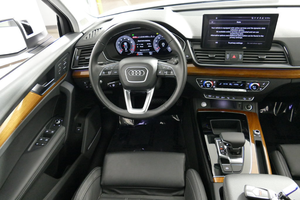 Used 2023 Audi Q5 2.0T Prestige w/ Prestige Package AWD/4WD image 29