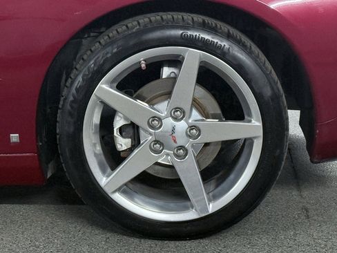 Used 2006 Chevrolet Corvette Convertible w/ Preferred Equipment Group image 14