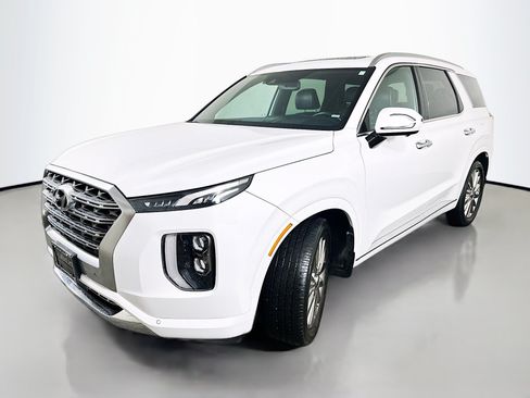 Used 2020 Hyundai Palisade Limited w/ Winter Weather Package AWD/4WD image 3