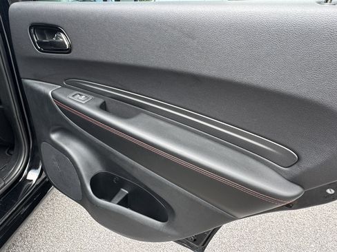 Used 2025 Dodge Durango GT AWD/4WD image 19