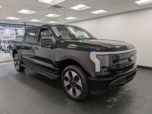 Used 2025 Ford F150 Lightning Platinum image 3