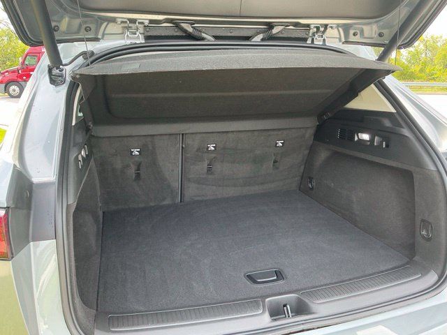 Used 2024 Buick Envision Sport Touring AWD/4WD image 11
