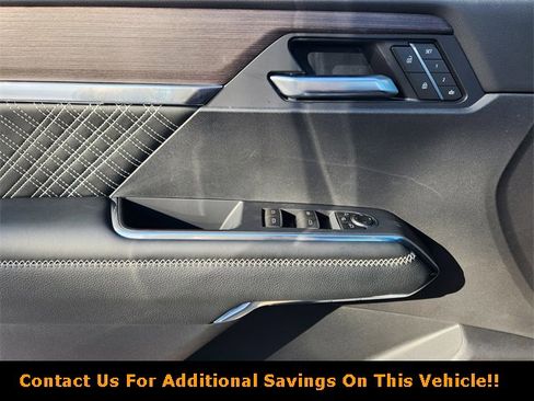 New 2026 GMC Acadia Denali w/ Super Cruise Package image 17