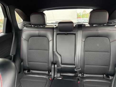 Certified 2025 Ford Escape ST-Line Select AWD/4WD image 27